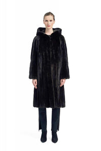 Exceptional Long Mink Fur Coat - Elevate Your Winter Fashion Game