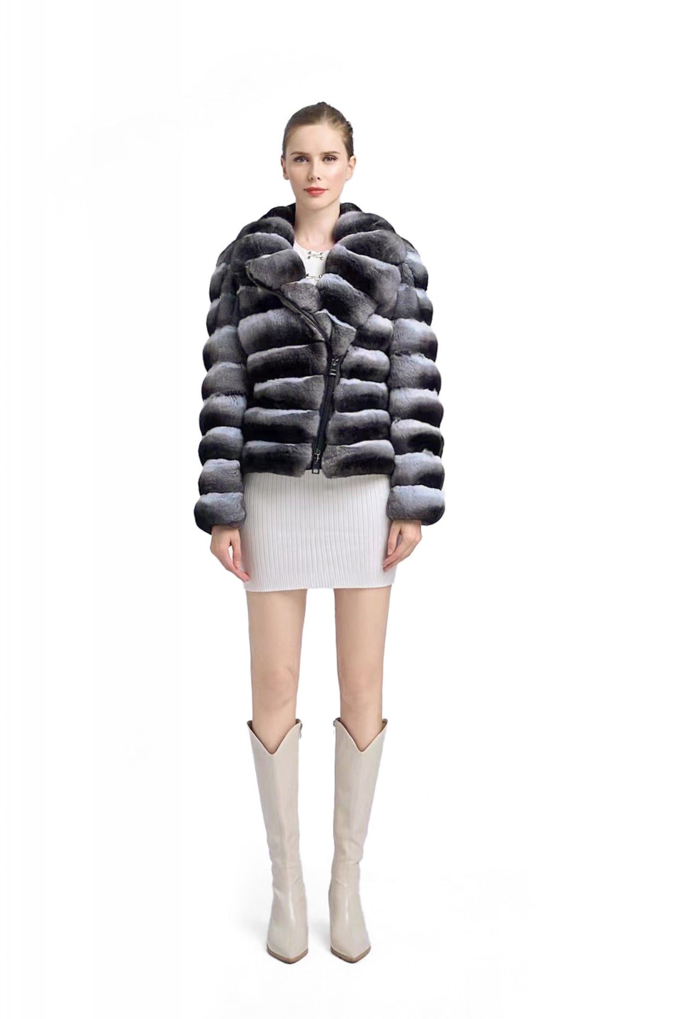 High-Quality Chinchilla Fur Coat - Perfect for the Winter Season