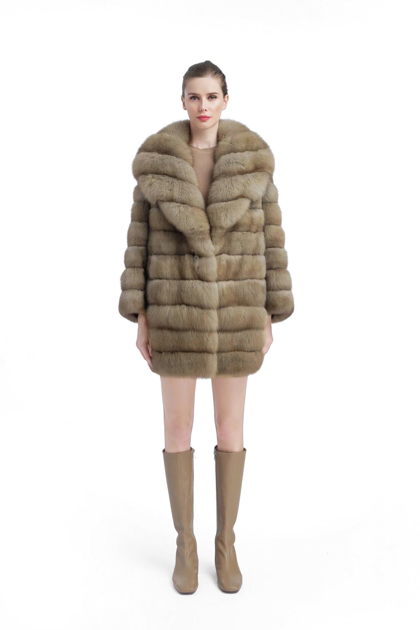 Stylish and Warm: Fashion Sable Fur Coat for Women