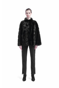 Extraordinary Mink Fur Coat for Women: Turn Heads This Winter!