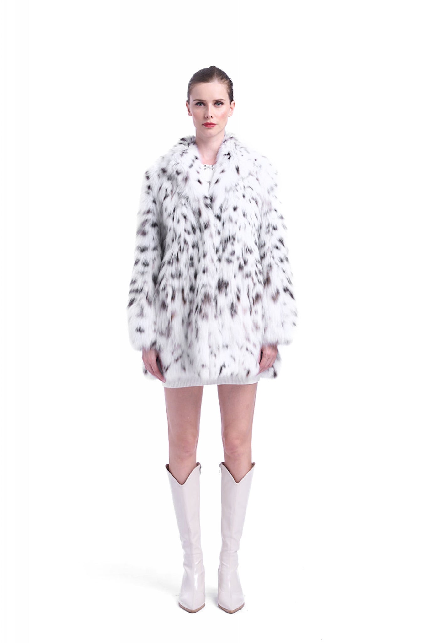 Stylishly Warm Pure White Lynx Fur Coat