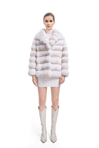 Luxurious Short Chinchilla Fur Coat for Women - Warm and Chic